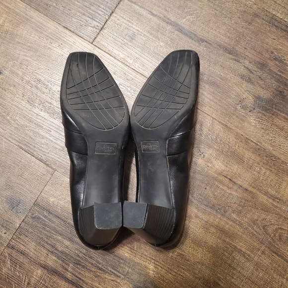 St.Johns Bay Black Heels - Picture 5 of 5